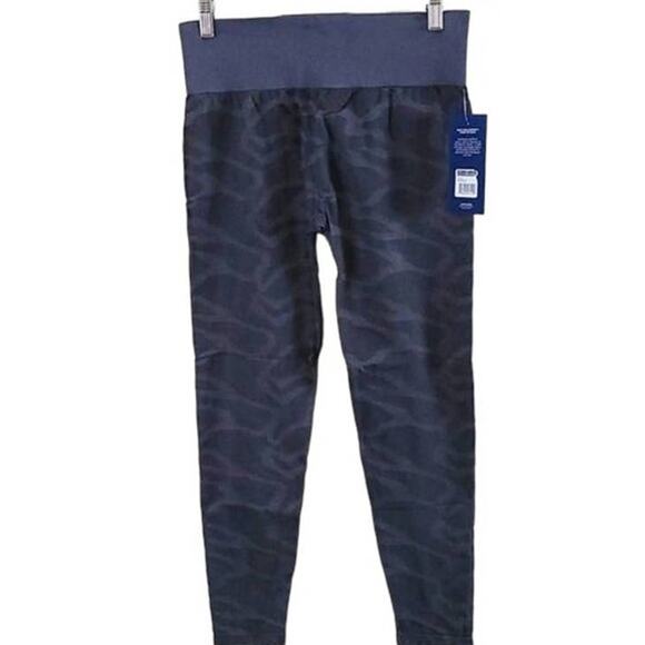 Marika Women’s High Waist Wave Leggings - Size Large, Charcoal Camo Print - Picture 9 of 9